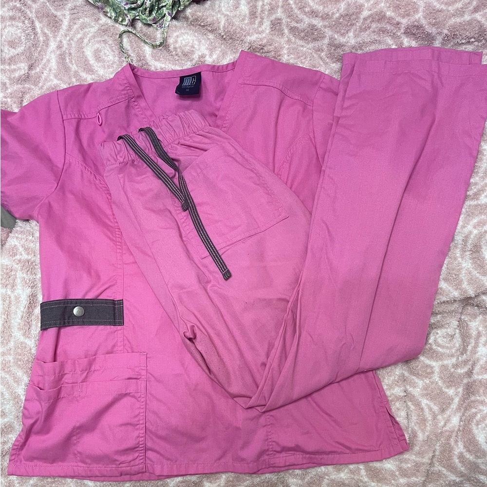 Amazon, Medium, Pink and Blue